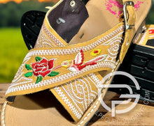 Load image into Gallery viewer, Humming Rose Brown Huarache Bordado Mexican Sandal