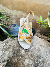 Load image into Gallery viewer, San Judas Bordado en Piel Blanco Huarache Cruzado Mexicano