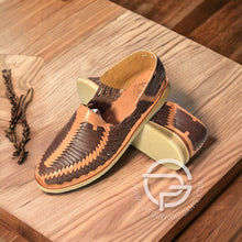 Load image into Gallery viewer, Tan Brown Manta - Huarache Mexicano | Leather Mexican Shoe Sahuayo Michoacan