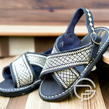Cargar imagen en el visor de la galería, Black Diamond Niño Huarache Bordado Suela de Llanta Nueva