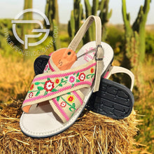 Load image into Gallery viewer, Huarache Bordado de Flores Rosa en Piel Hueso