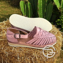 Cargar imagen en el visor de la galería, Camila Girls Leather Pink Huarache Cerrado