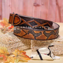 Cargar imagen en el visor de la galería, Cinturones de Cuero/Vaqueta