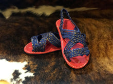 Load image into Gallery viewer, Tejido de Araña - Huarache Artesanal Mexicano