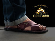 Load image into Gallery viewer, Vino Burgundy Huarache Cruzado de Piel