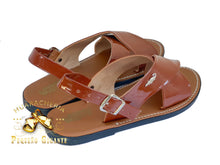 Load image into Gallery viewer, Huarache Cruzado de Charol Miel