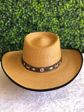 Load image into Gallery viewer, Gallero Palma Morena con Bies