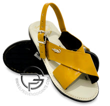 Load image into Gallery viewer, Huarache de Charol Cruzado Mostaza