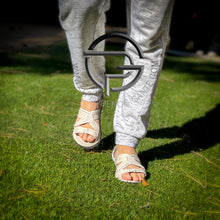 Load image into Gallery viewer, Tejido de Araña Blanco de Piel - Men's Huarache Artesanal Mexicano