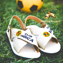 Load image into Gallery viewer, Club America Huarache Bordado en Piel - Fútbol MX