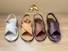 Load image into Gallery viewer, Huarache Cruzado en Piel Caramelo