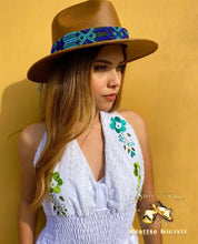 Load image into Gallery viewer, Jumper Blanco Bordado | Mexican White Embroidered Jumper