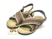 Cargar imagen en el visor de la galería, Brown Diamond Niño Huarache Bordado Suela de Llanta Nueva