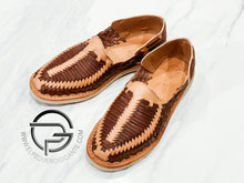 Cargar imagen en el visor de la galería, Tan Brown Manta - Huarache Mexicano | Leather Mexican Shoe Sahuayo Michoacan
