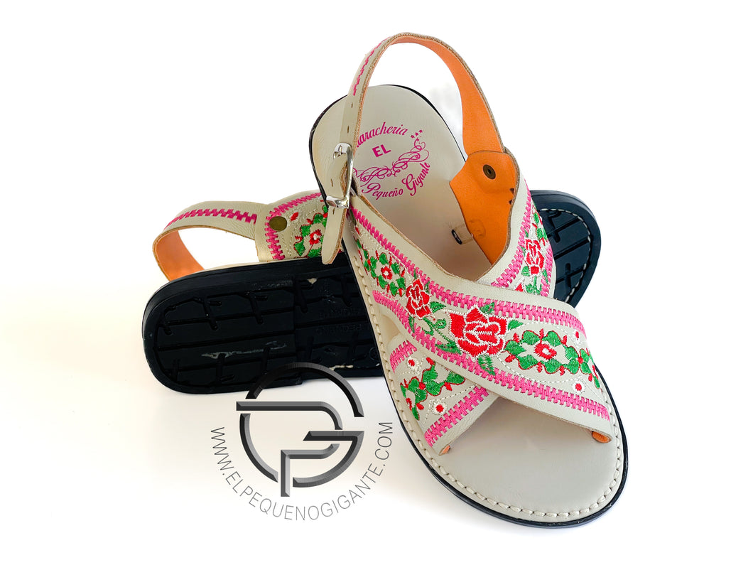 Flor de Cactus - Huarache Bordado en Piel Blanco