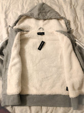 Cargar imagen en el visor de la galería, Sueter Aborregado para Dama | Women Sherpa Sweater with Hoodie
